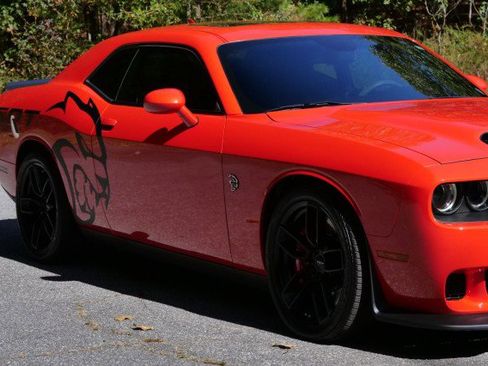 Used 2022 Dodge Challenger SRT Hellcat Redeye image 34