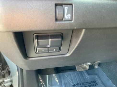 Used 2023 GMC Canyon AT4 AWD/4WD image 23