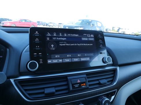 Used 2021 Honda Accord Touring image 26