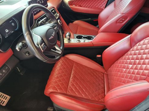Used 2022 Genesis G70 3.3T Launch Edition image 12