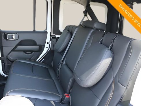 New 2025 Jeep Wrangler Unlimited Sahara AWD/4WD image 16