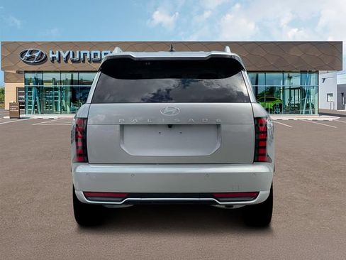 New 2026 Hyundai Palisade Calligraphy FWD image 6