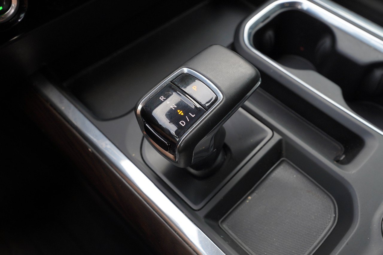 Used 2023 GMC Sierra 1500 SLT AWD/4WD image 14