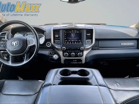 Used 2019 RAM 1500 Laramie AWD/4WD image 8