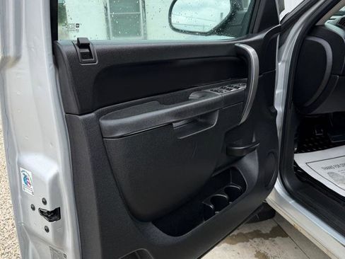 Used 2013 Chevrolet Silverado 2500 LT w/ Interior Plus Package AWD/4WD image 13