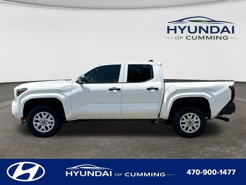 Used 2026 Toyota Tacoma SR AWD/4WD image 4