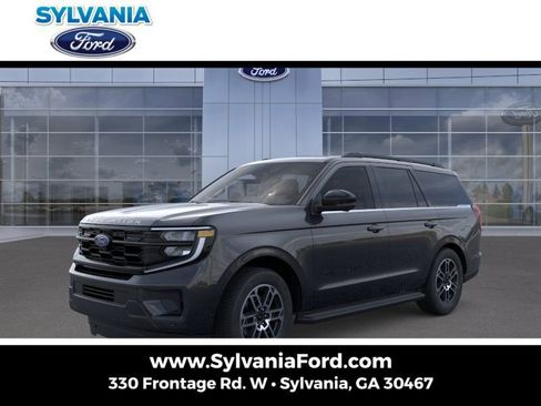 New 2026 Ford Expedition Active image 1