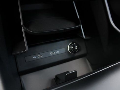 New 2025 Audi Q4 e-tron Premium Plus image 22