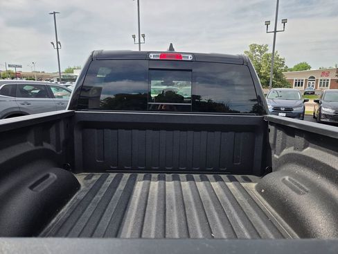 Used 2022 RAM 1500 Big Horn AWD/4WD image 9