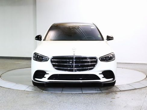 Used 2022 Mercedes-Benz S 500 4MATIC image 11