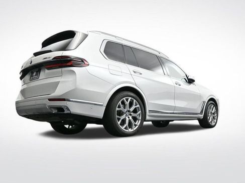 Used 2024 BMW X7 xDrive40i image 31