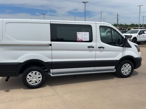 Used 2024 Ford Transit 250 Low Roof w/ Exterior Upgrade Package RWD image 8