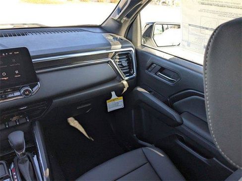 New 2025 GMC Canyon Elevation w/ Convenience Package image 19