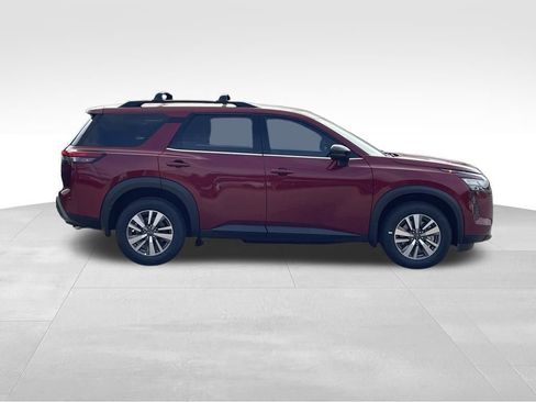 New 2026 Nissan Pathfinder SL AWD/4WD image 6