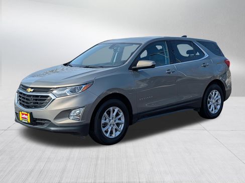 Used 2018 Chevrolet Equinox LT image 3