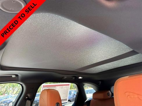 Used 2026 Jaguar F-PACE R-Dynamic S image 17