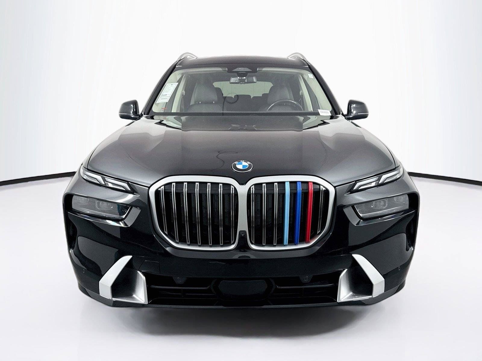 Used 2023 BMW X7 xDrive40i w/ Premium Package AWD/4WD image 9