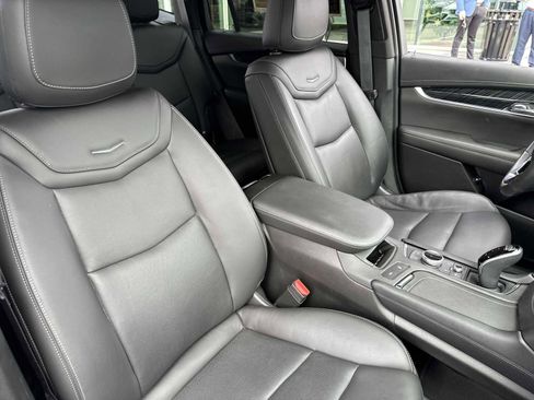 Used 2020 Cadillac XT6 Premium Luxury image 29