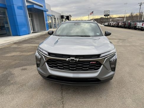 New 2026 Chevrolet Trax RS w/ Sunroof Package image 8