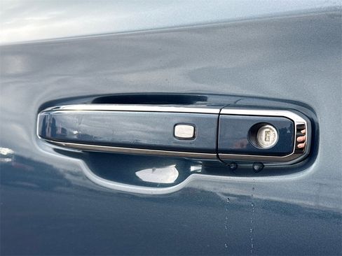 New 2026 GMC Yukon XL Elevation image 13