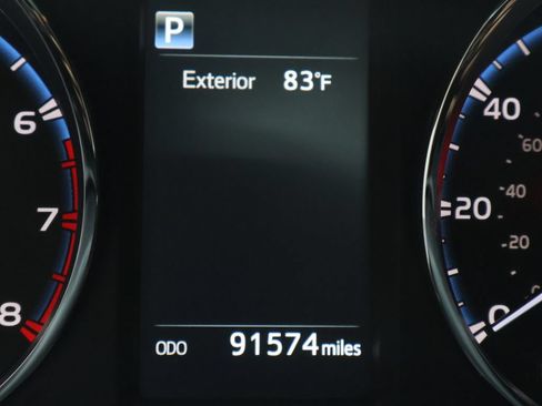 Used 2016 Toyota RAV4 XLE FWD image 22