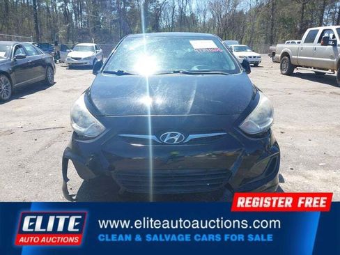 Used 2012 Hyundai Accent GS image 23