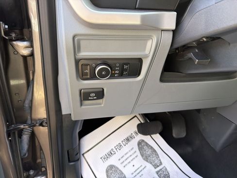 Used 2023 Ford F150 XLT AWD/4WD image 18