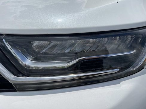 Used 2021 Honda CR-V Touring image 3