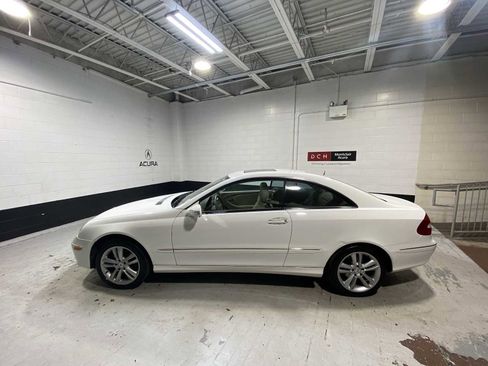 Used 2006 Mercedes-Benz CLK 350 Coupe image 3