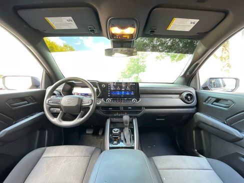 Used 2025 Chevrolet Colorado Trail Boss image 30