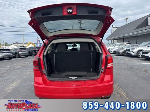 Used 2020 Dodge Journey SE w/ SE Popular Equipment Group FWD image 18