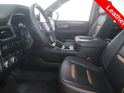 Used 2023 GMC Yukon AT4 w/ AT4 Premium Plus Package AWD/4WD image 17