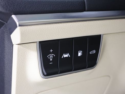 Used 2023 Kia Stinger GT2 image 24