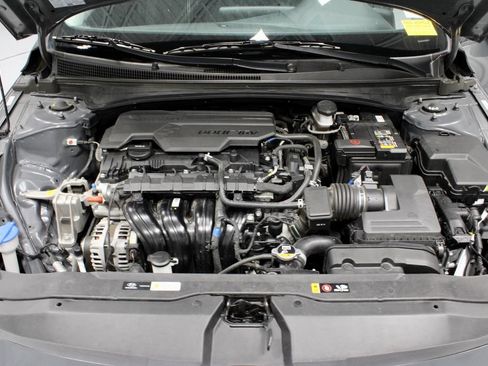 Used 2024 Hyundai Elantra SEL FWD image 18