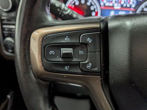 Used 2019 Chevrolet Silverado 1500 High Country image 24