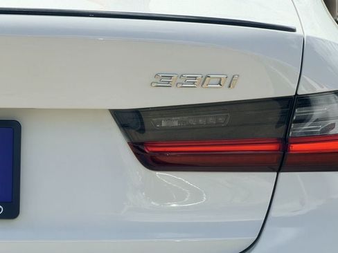 Used 2026 BMW 330i Sedan w/ M Sport Package RWD image 10