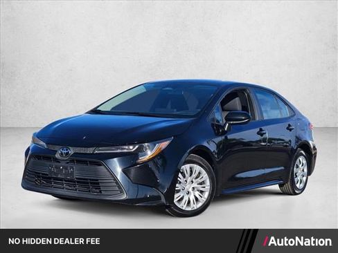 Used 2023 Toyota Corolla LE FWD image 1