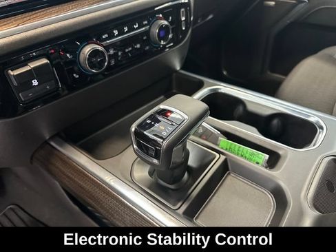 Used 2024 Chevrolet Silverado 1500 LT Trail Boss w/ Convenience Package II AWD/4WD image 30