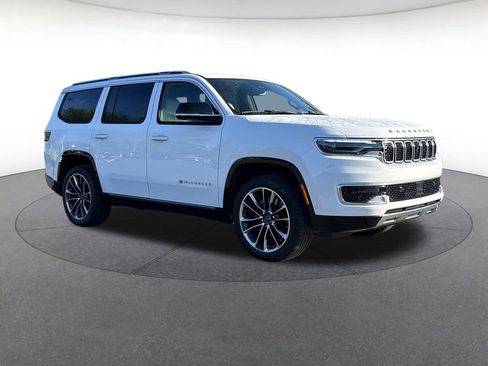 Certified 2025 Jeep Wagoneer Series III w/ Premium Group I AWD/4WD image 8