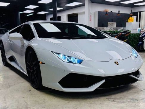 Used 2015 Lamborghini Huracan LP 610-4 image 2