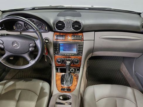 Used 2007 Mercedes-Benz CLK 550 Cabriolet image 31
