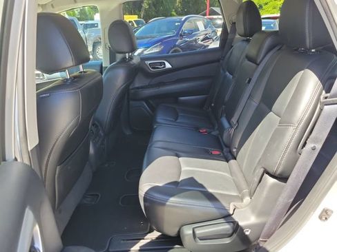 Used 2017 Nissan Pathfinder SL w/ Cargo Package FWD image 14