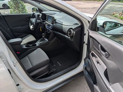 Certified 2021 Hyundai Kona SE AWD/4WD image 11