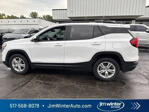 Used 2024 GMC Terrain SLE w/ Driver Convenience Package AWD/4WD image 10
