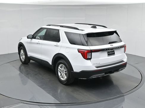 New 2026 Ford Explorer Active image 38