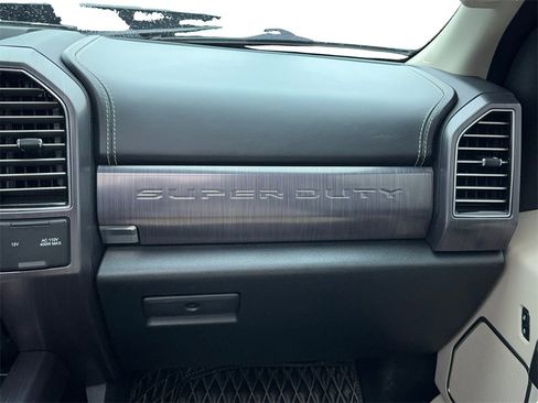 Used 2020 Ford F250 Limited image 19