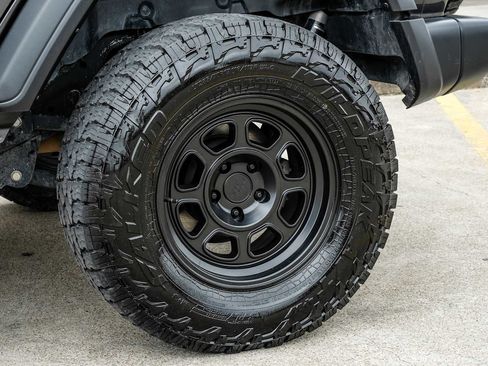 Used 2020 Jeep Wrangler Unlimited Sport S image 57