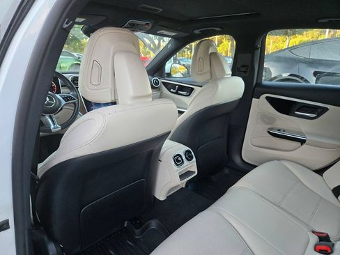 Used 2024 Mercedes-Benz C 300 4MATIC Sedan image 13