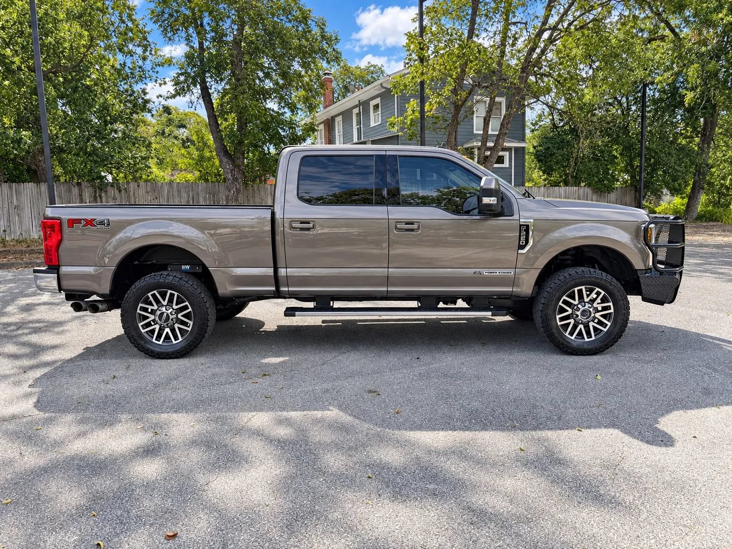 Used 2019 Ford F250 Lariat w/ Lariat Value Package AWD/4WD image 4