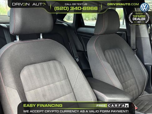 Used 2019 Volkswagen Jetta GLI FWD image 15